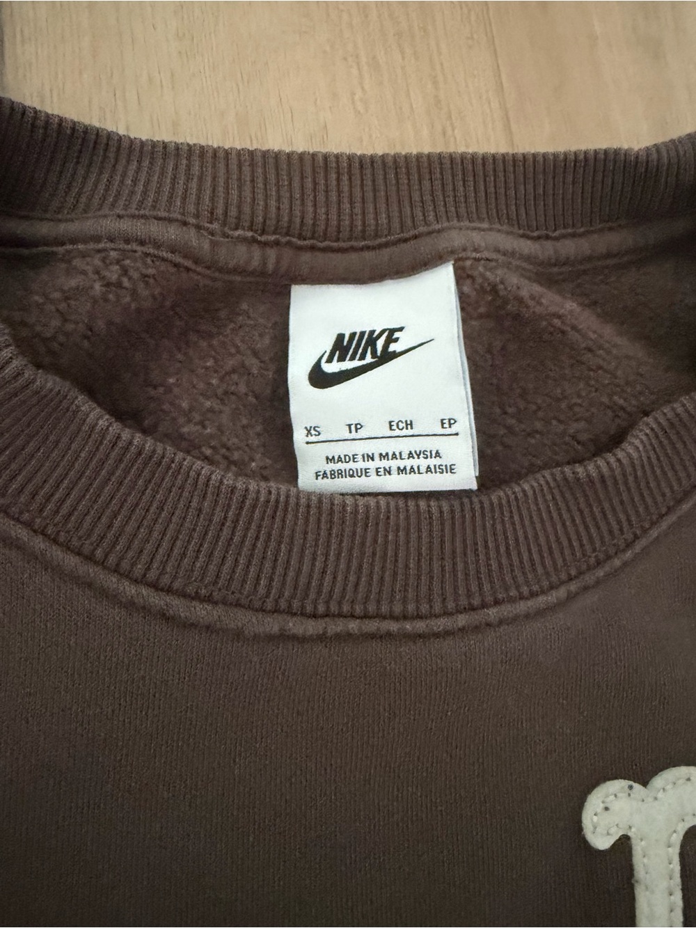Nike Sportswear Oversized Crewneck Sweatshirt - Picture 4 of 6